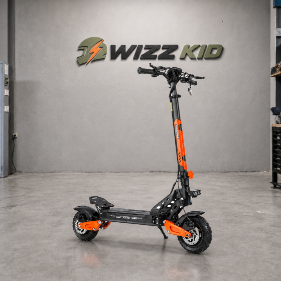EMANBA G2 MAX Electric Scooter main photograph in the Wizz Kid studio